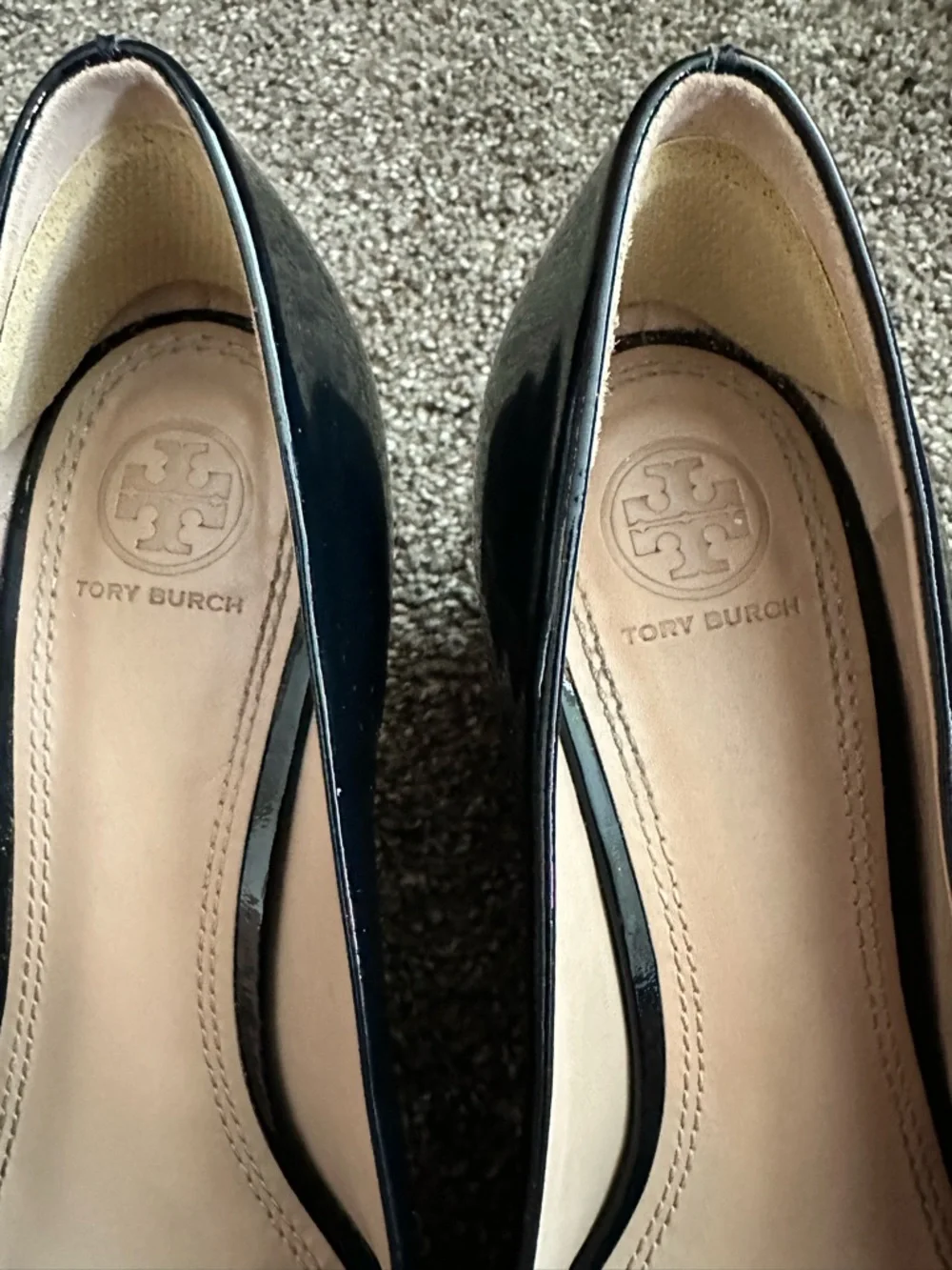 Tory Burch Lowell Black Patent Leather Peep Toe Wedge Heels Size 8.5